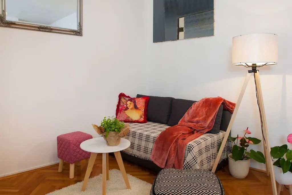 Apartment Dumaneo Art - Two Bedroom Apartment Split