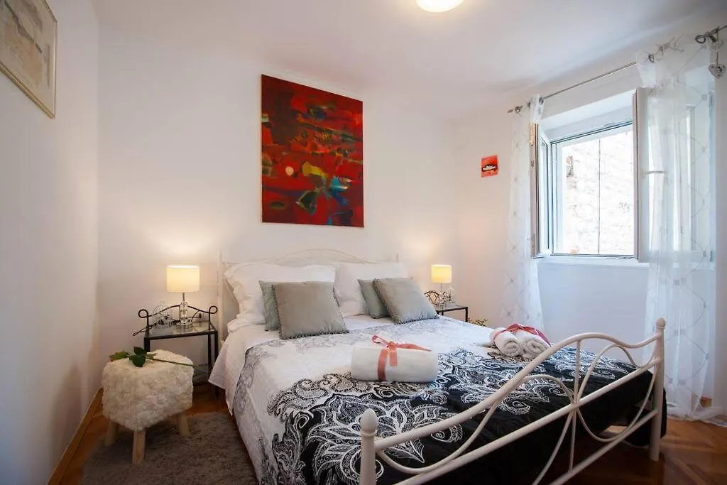 Apartment Dumaneo Art - Two Bedroom Apartment Split 0*,