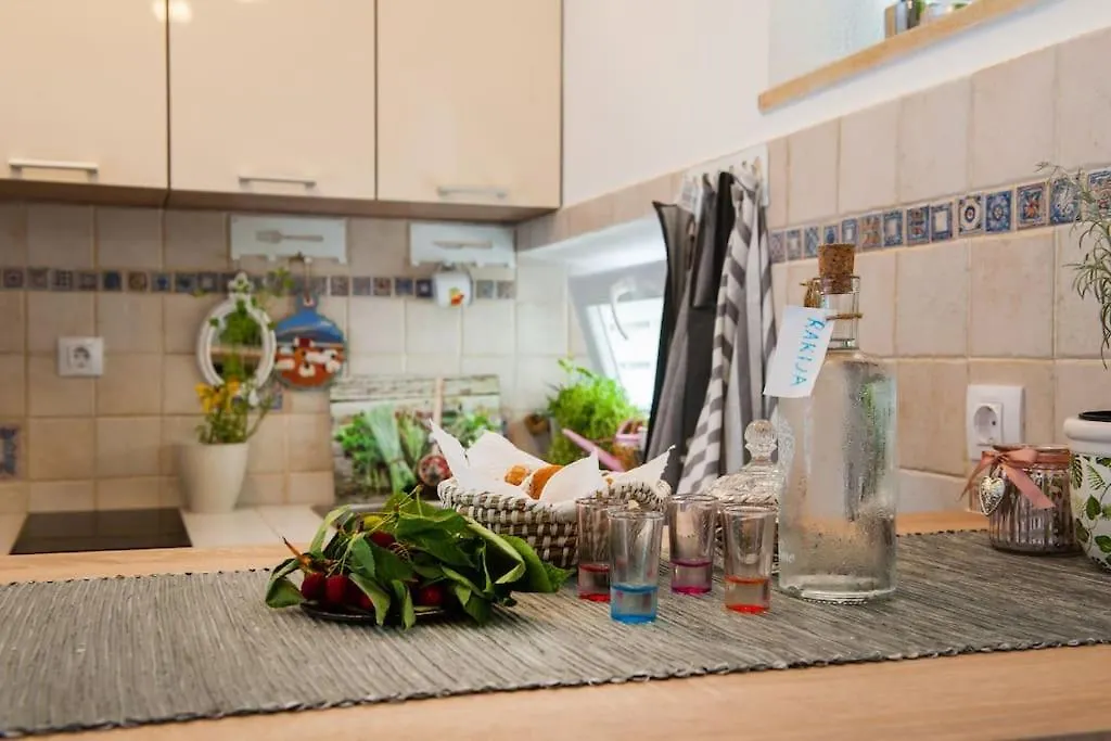 Apartment Dumaneo Art - Two Bedroom Apartment Split