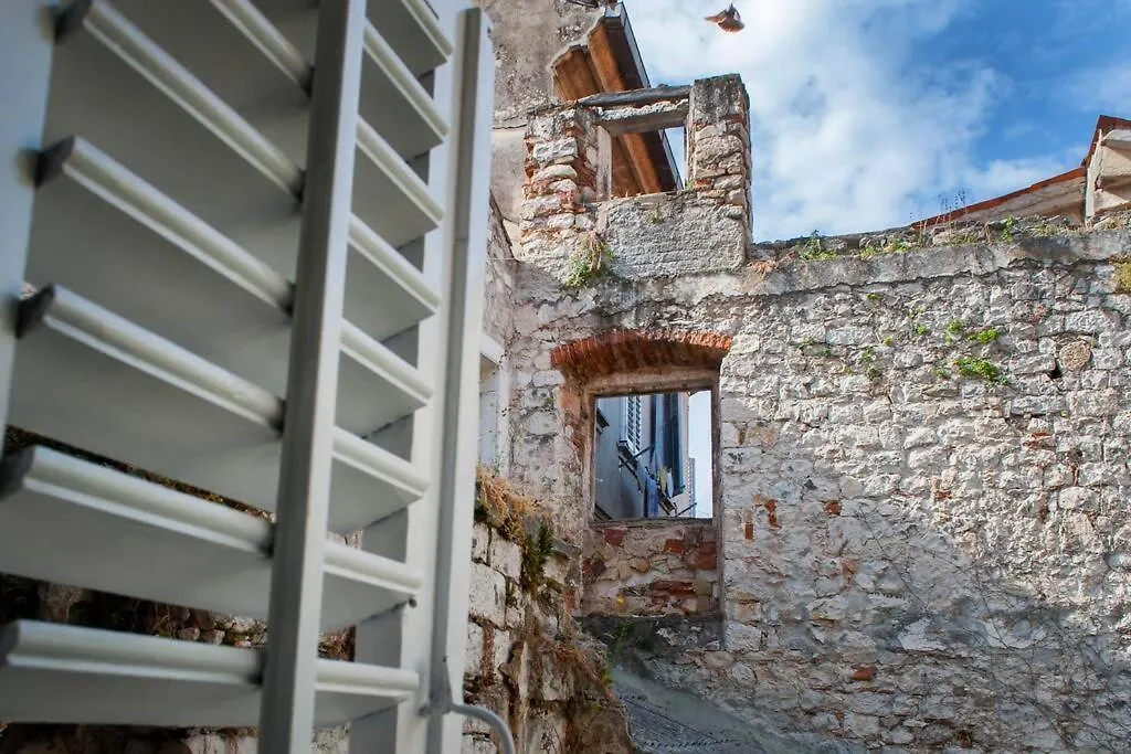 Apartment Dumaneo Art - Two Bedroom Apartment Split 0*,  Croatia